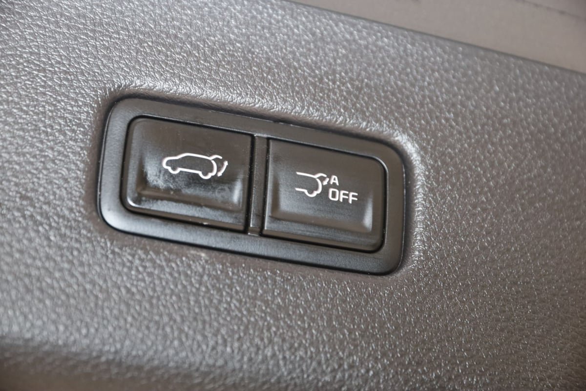 Used 2024 Kia Carnival EX FWD image 52
