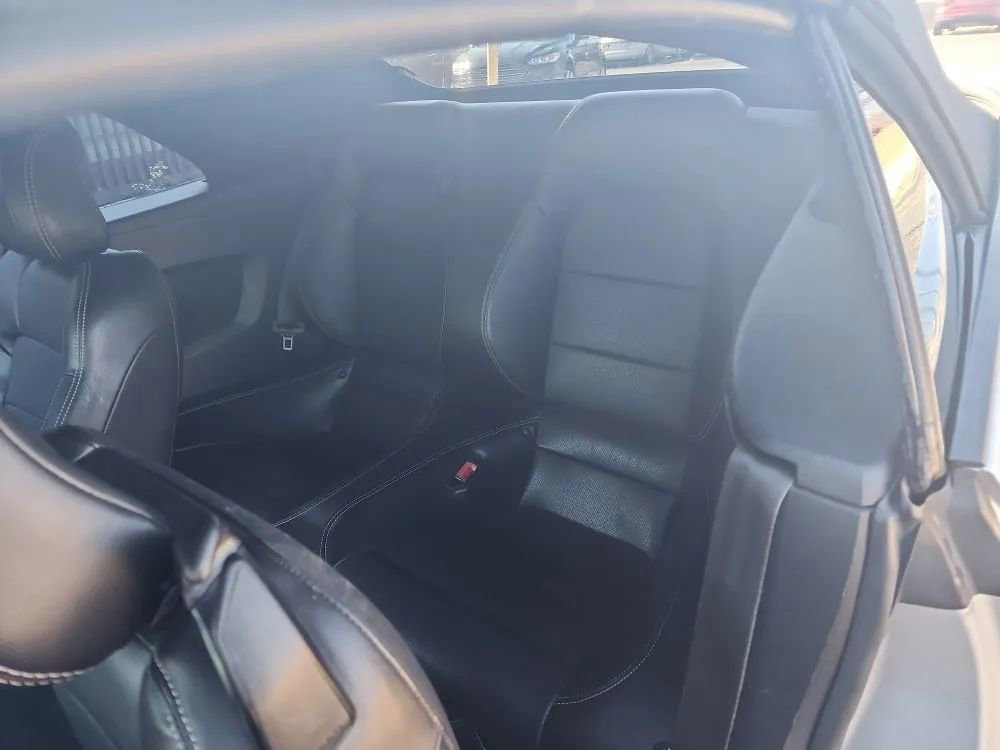 Used 2018 Ford Mustang Premium RWD image 13