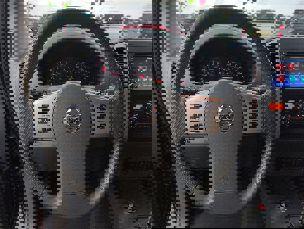 Used 2020 Nissan Frontier SV image 26