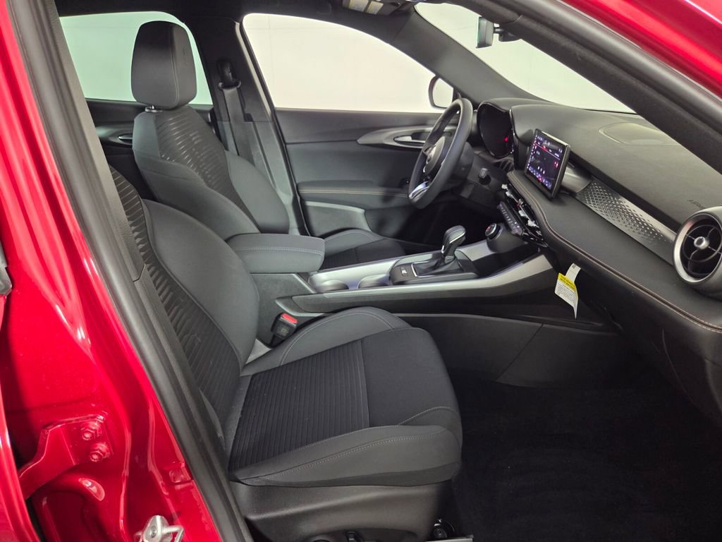 New 2026 Alfa Romeo Tonale Sprint w/ Active Assist Package image 24