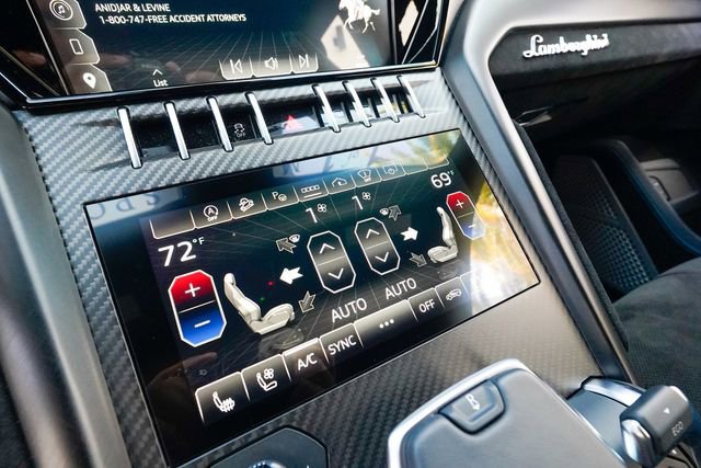 Used 2023 Lamborghini Urus Performante image 74