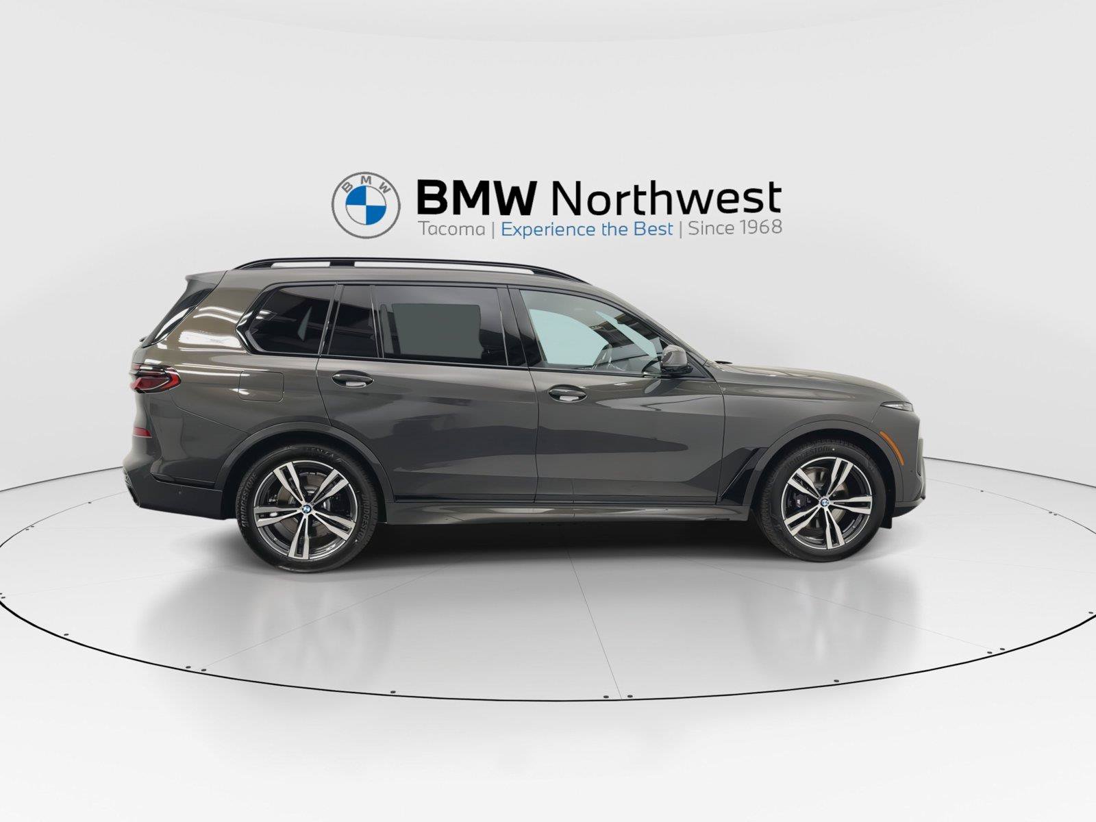 New 2027 BMW X7 xDrive40i w/ M Sport Package AWD/4WD image 5