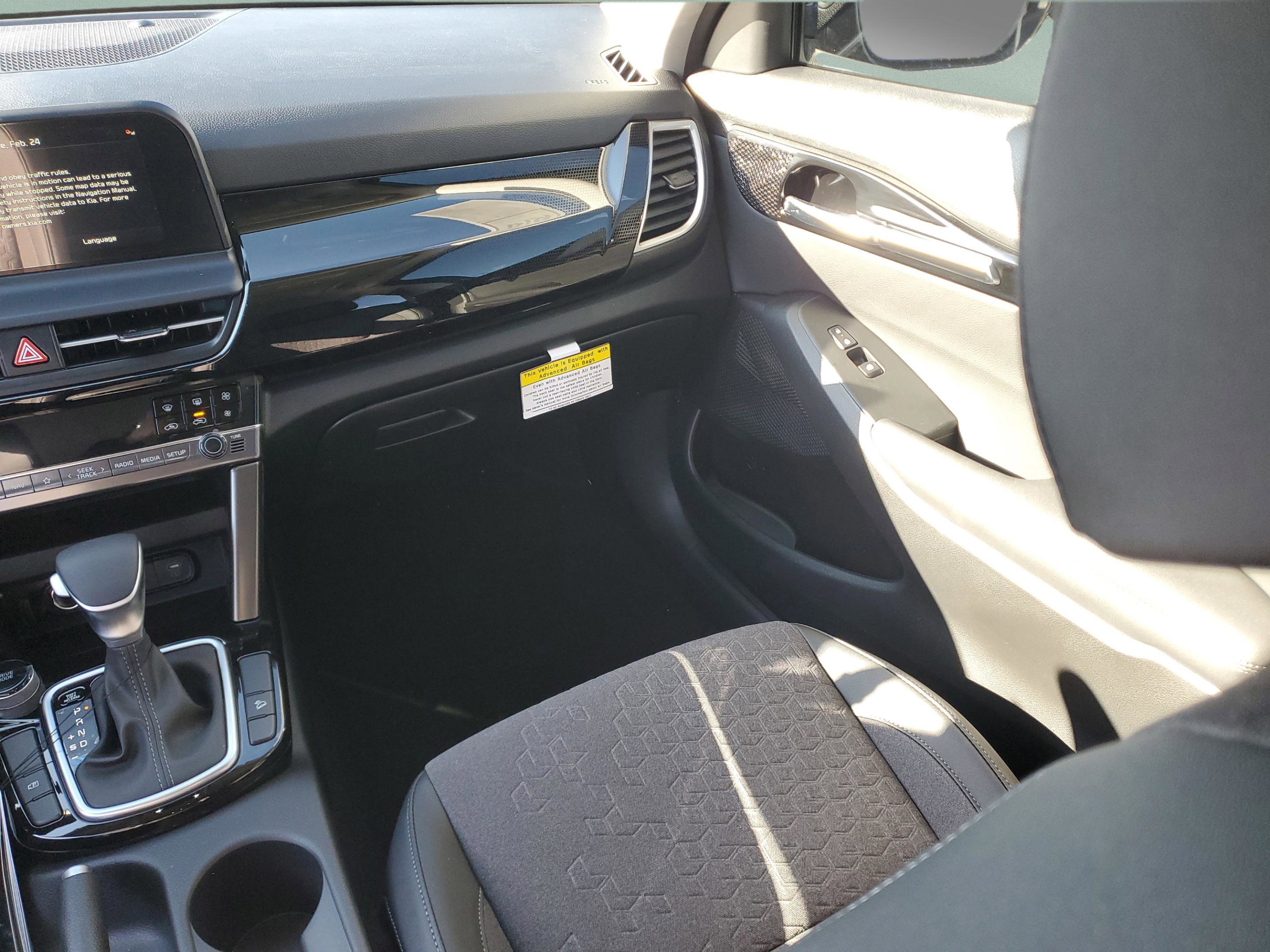 New 2026 Kia Seltos S FWD image 12