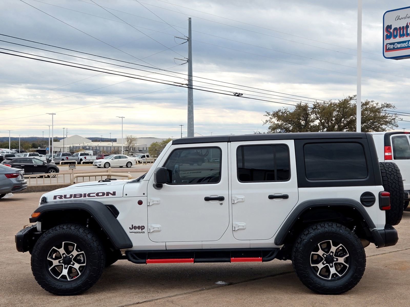 Used 2022 Jeep Wrangler Unlimited Rubicon w/ Cold Weather Group image 6