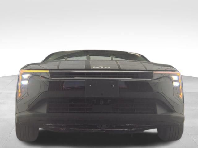 Used 2025 Kia K4 LXS FWD image 2