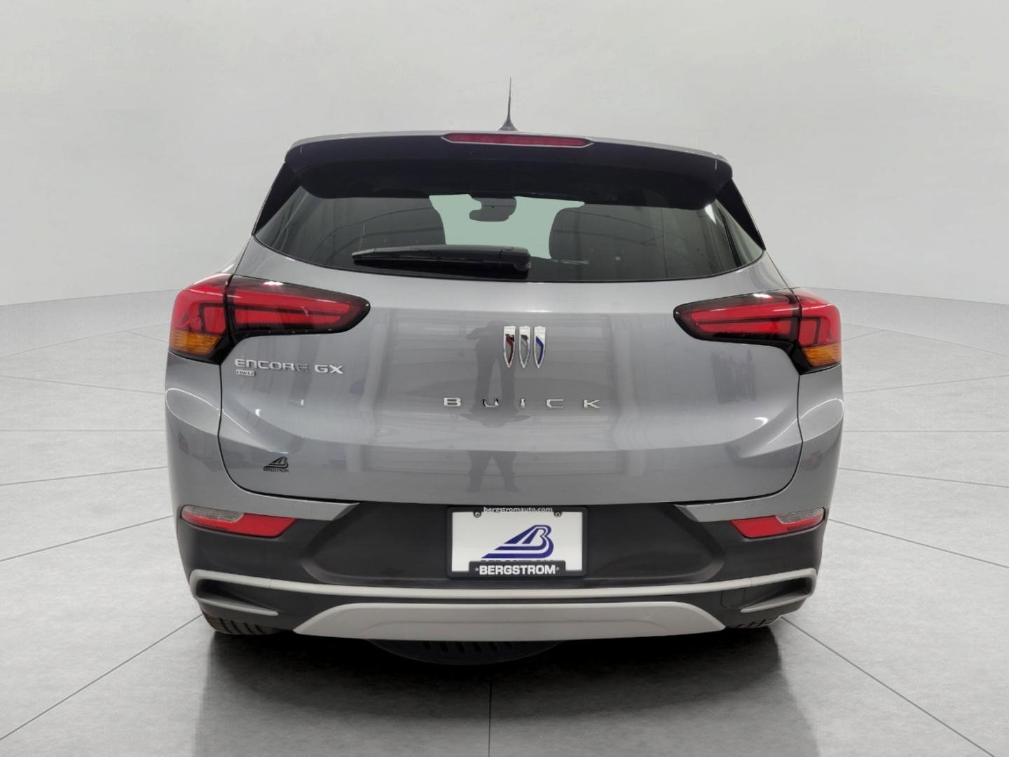 Used 2025 Buick Encore GX Preferred AWD/4WD image 23