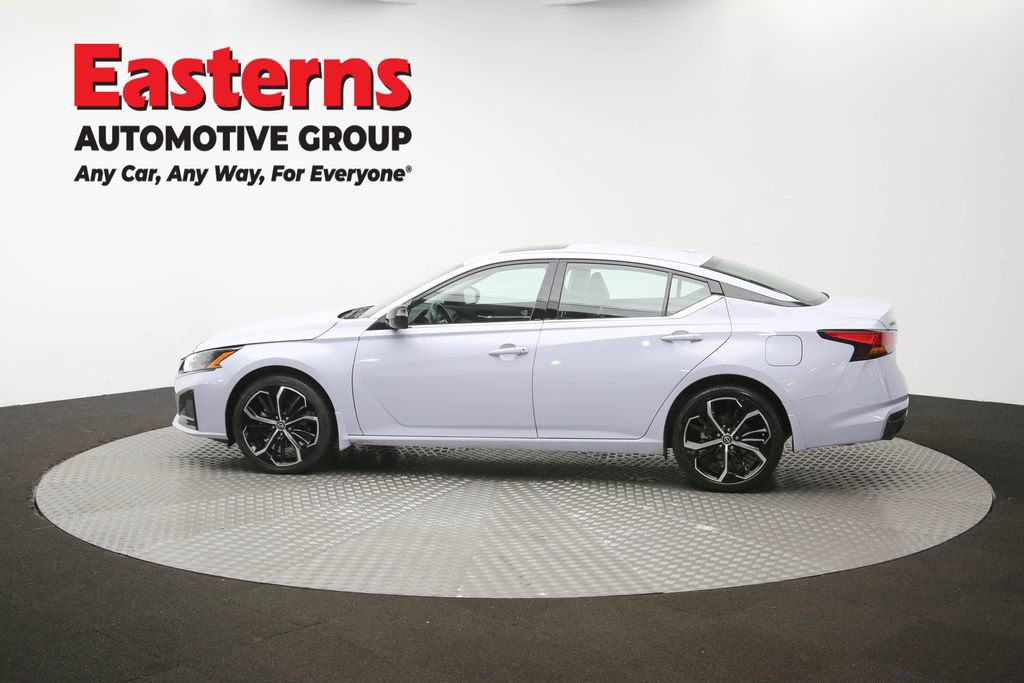 Used 2025 Nissan Altima 2.5 SR w/ SR Premium Package AWD/4WD image 61