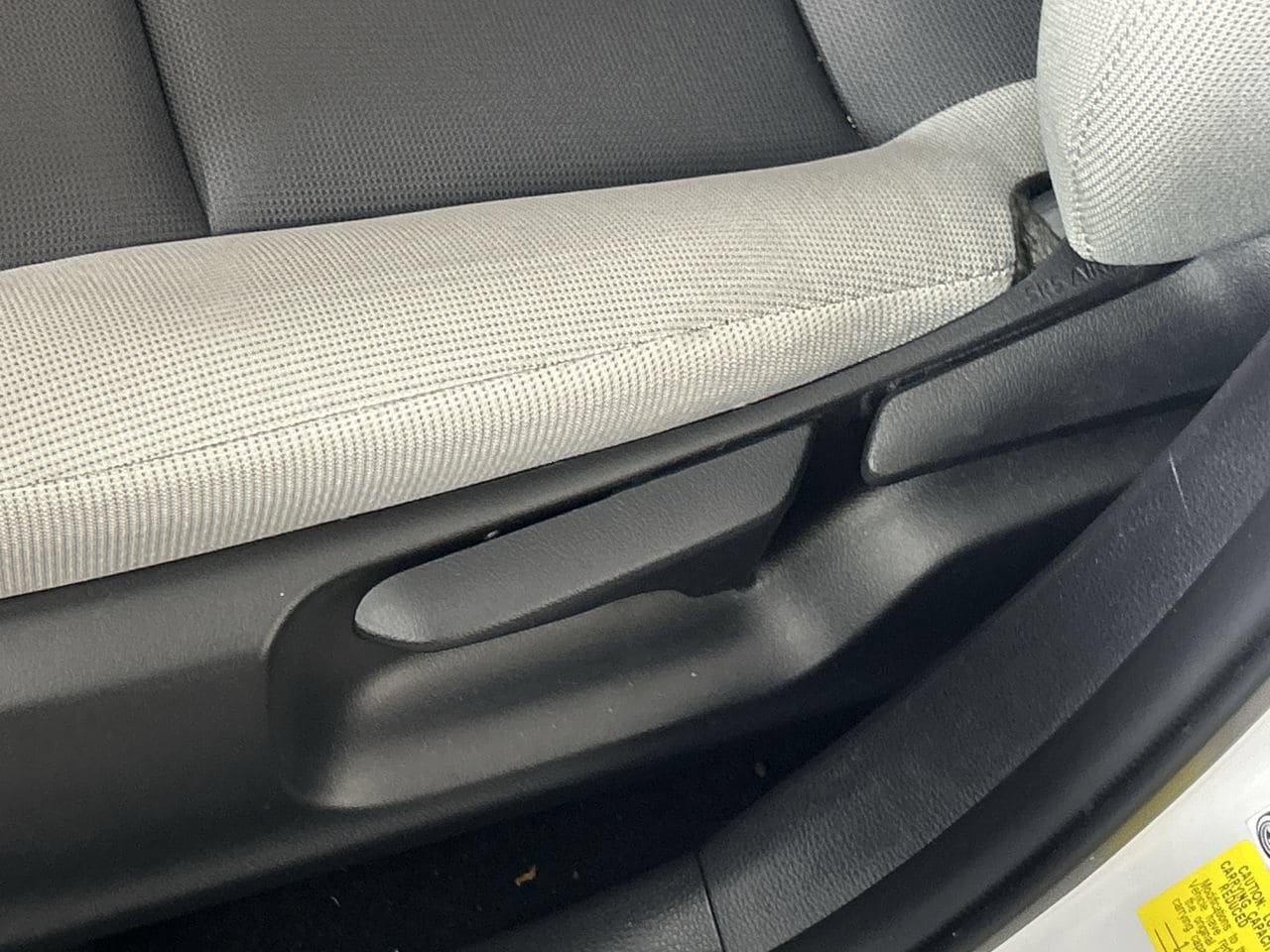 Used 2025 Toyota Corolla LE FWD image 20