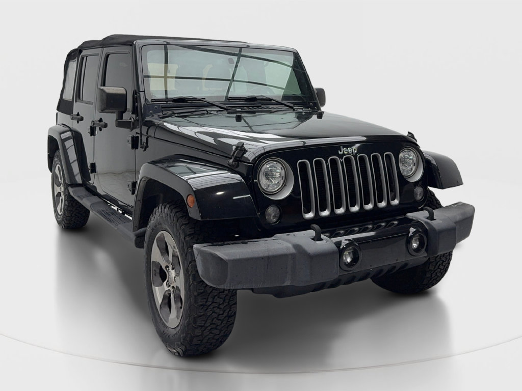 Used 2017 Jeep Wrangler Unlimited Sahara w/ Max Tow Package AWD/4WD image 3