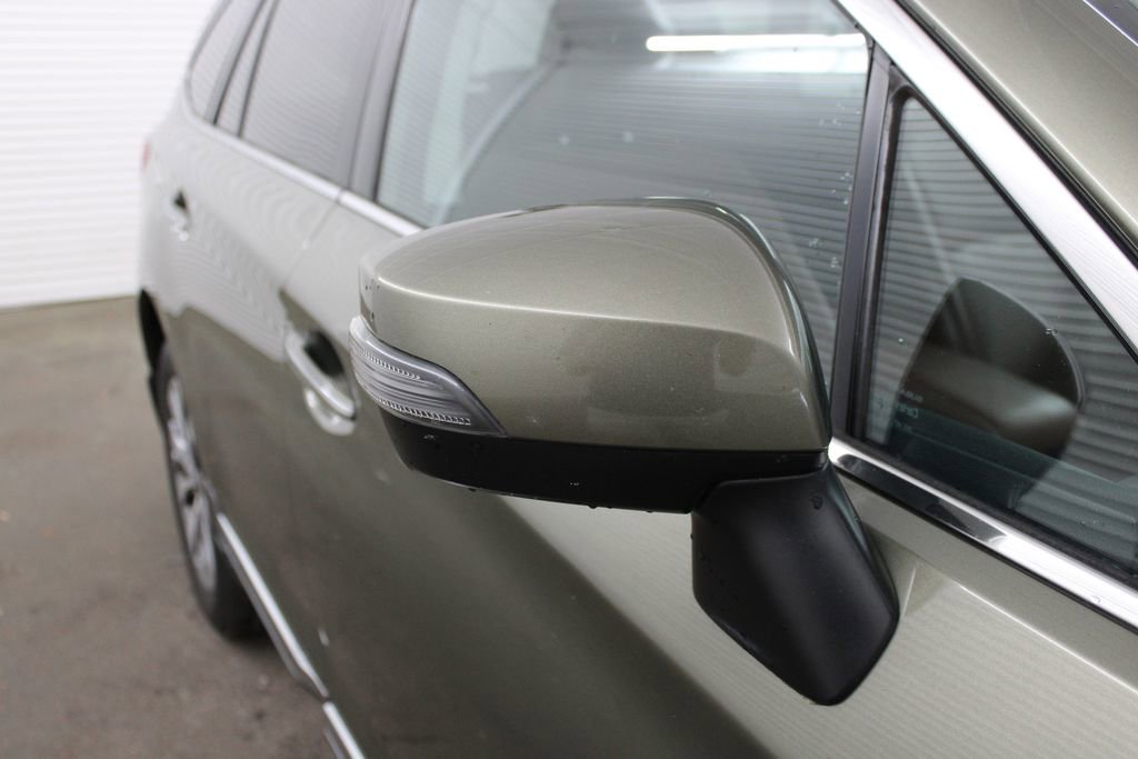 Used 2017 Subaru Outback 3.6R Touring w/ Popular Package #5A image 16