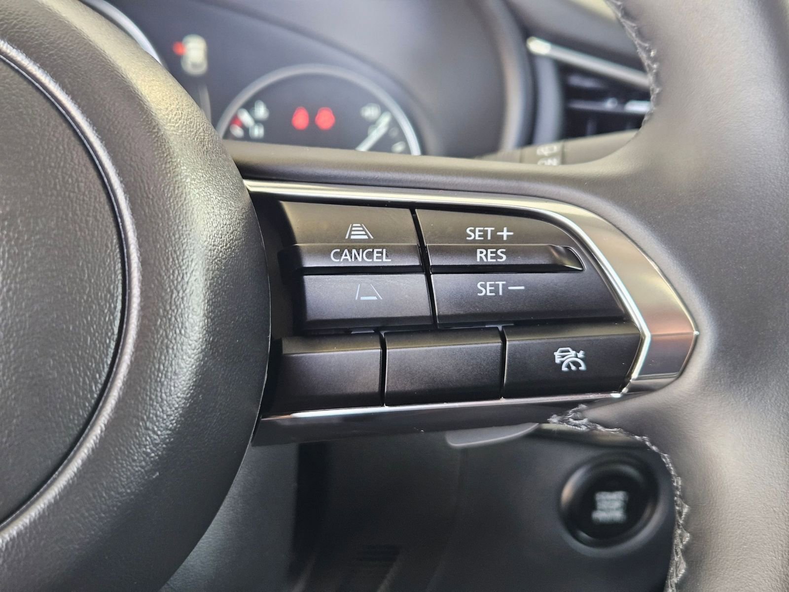 Used 2025 MAZDA CX-30 AWD 2.5 S w/ Premium Package image 14
