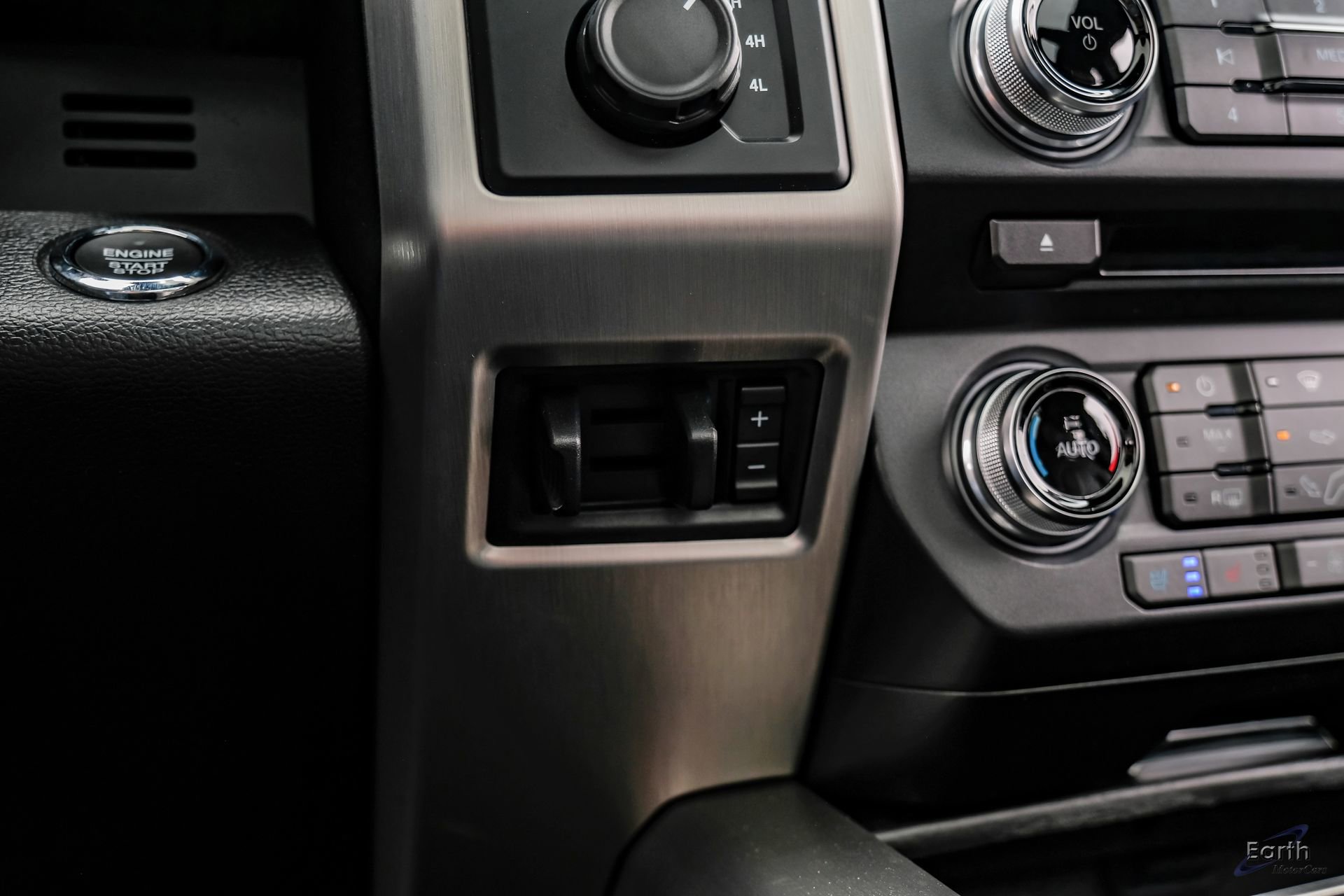 Used 2018 Ford F450 Platinum w/ Platinum Ultimate Package AWD/4WD image 69