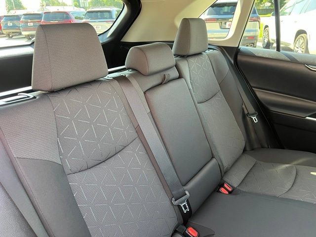 Used 2021 Toyota RAV4 XLE AWD/4WD image 19