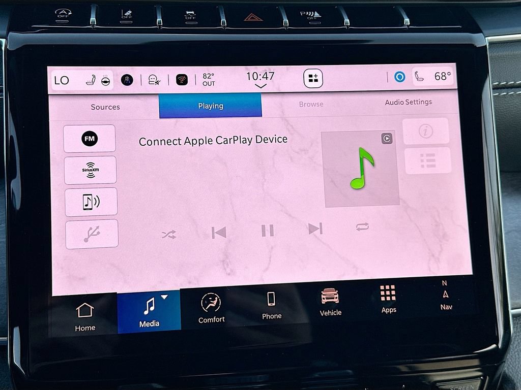 New 2025 Jeep Grand Cherokee Overland w/ Luxury Tech Group IV AWD/4WD image 16