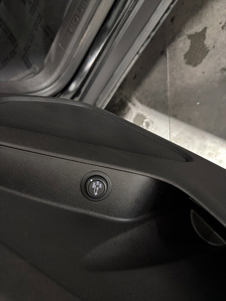 Certified 2024 Chevrolet Equinox LT image 34