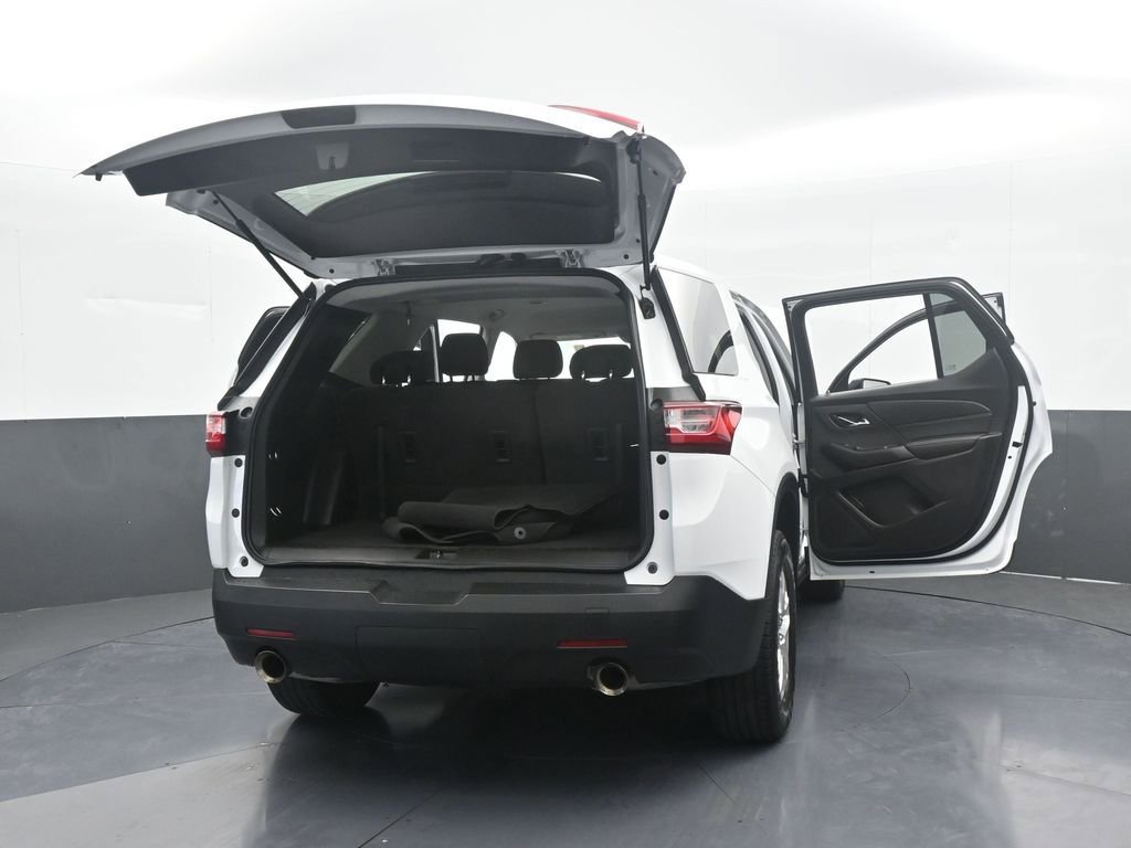 Used 2021 Chevrolet Traverse LS image 70