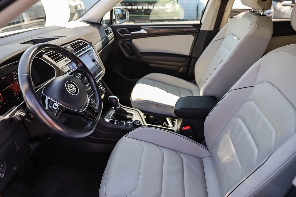 Used 2019 Volkswagen Tiguan SEL Premium AWD/4WD image 18