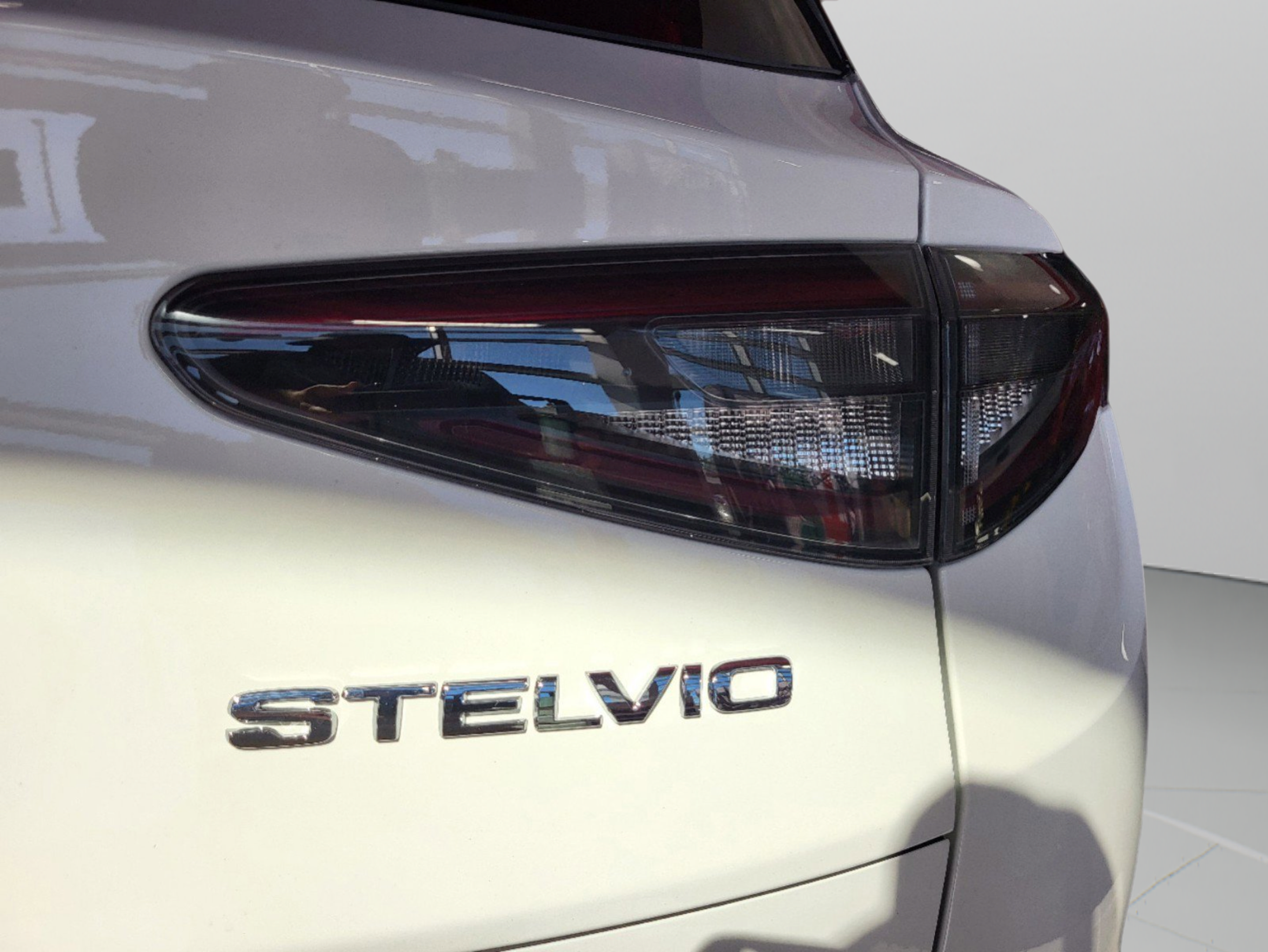 New 2025 Alfa Romeo Stelvio Sprint AWD/4WD image 21