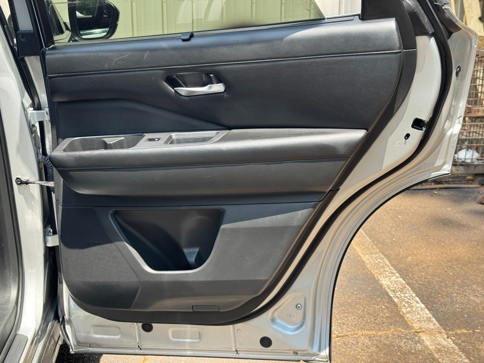 Used 2022 Nissan Pathfinder SL w/ SL Premium Package FWD image 43