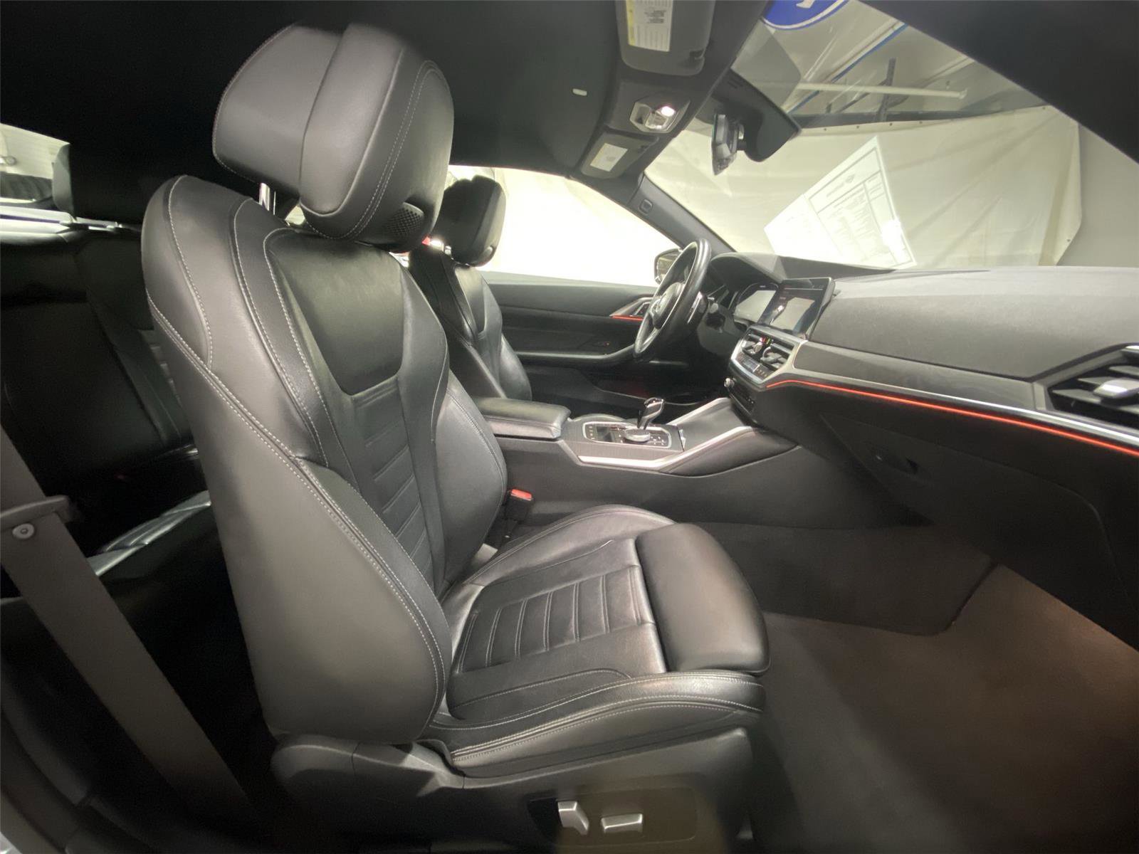Used 2022 BMW M440i Convertible w/ Premium Package RWD image 30