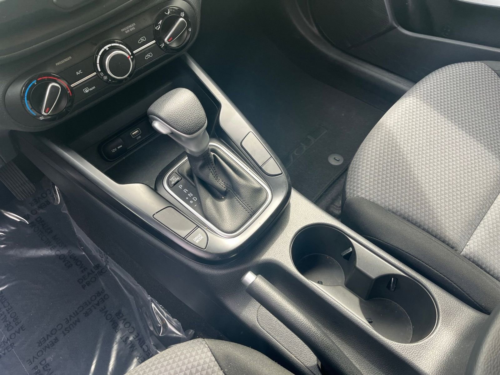 Used 2025 Kia Soul LX w/ LX Technology Package image 36