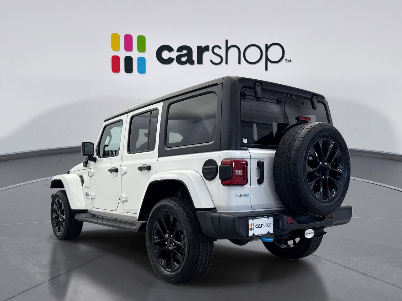 Used 2022 Jeep Wrangler Unlimited Sahara w/ Cold Weather Group image 3