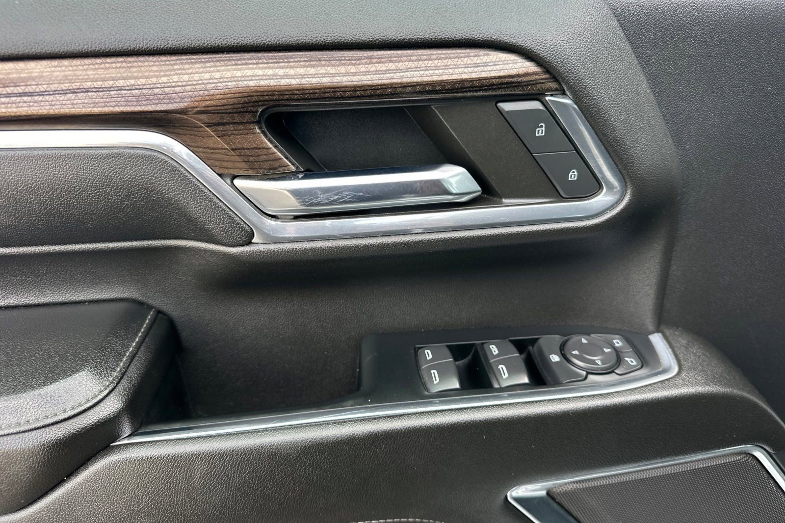 Used 2024 Chevrolet Silverado 3500 LT image 11