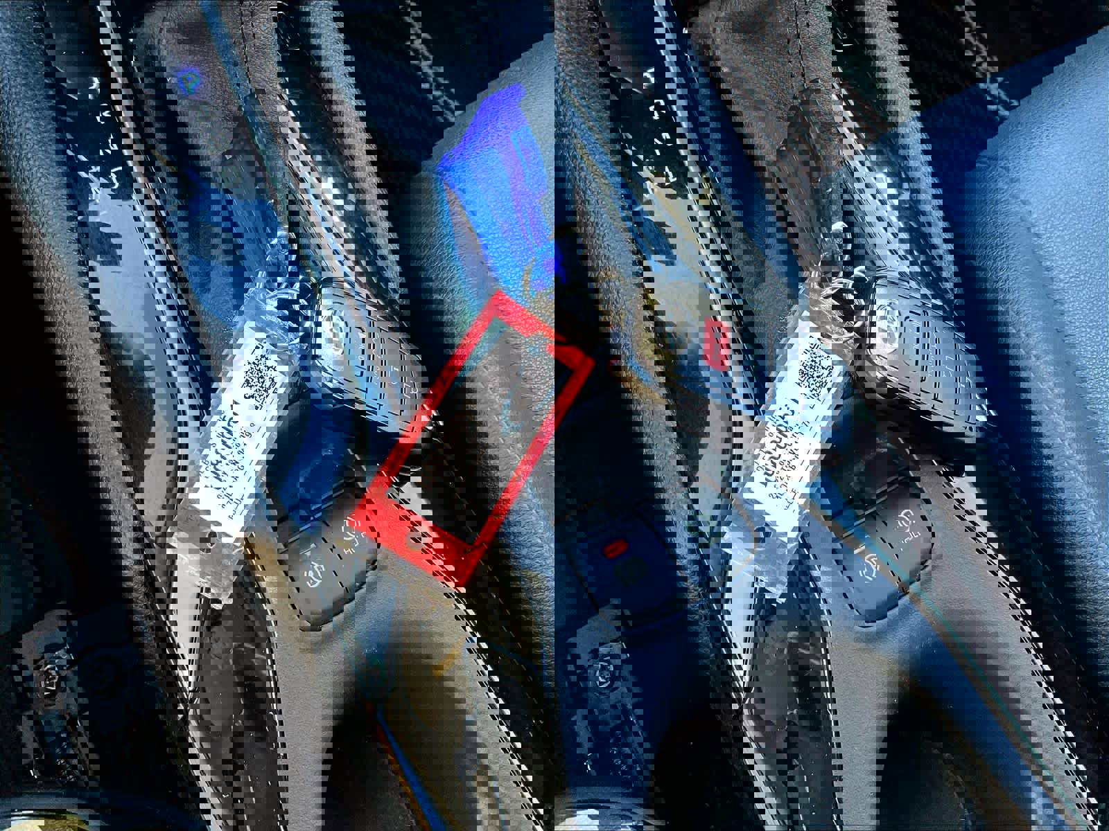 Used 2022 Toyota Corolla Cross XLE w/ Convenience Package image 31