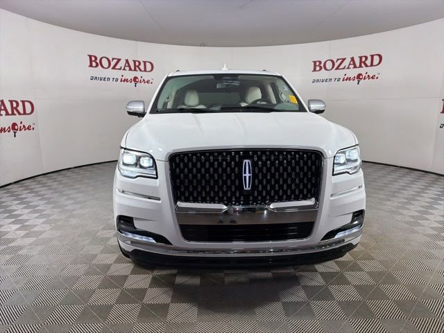 Used 2024 Lincoln Navigator Black Label image 2