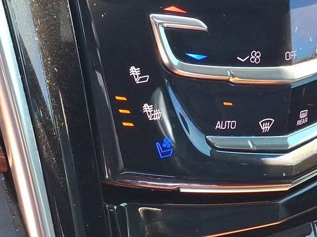 Used 2019 Cadillac Escalade ESV Premium Luxury AWD/4WD image 32