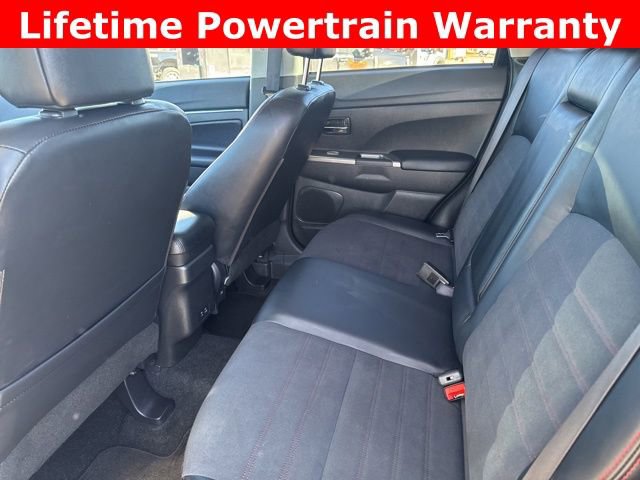 Used 2025 Mitsubishi Outlander Sport SE image 14
