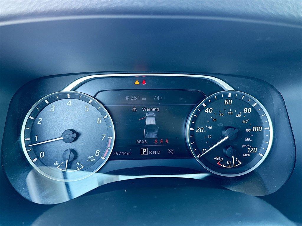 Used 2024 Nissan Frontier SV image 12