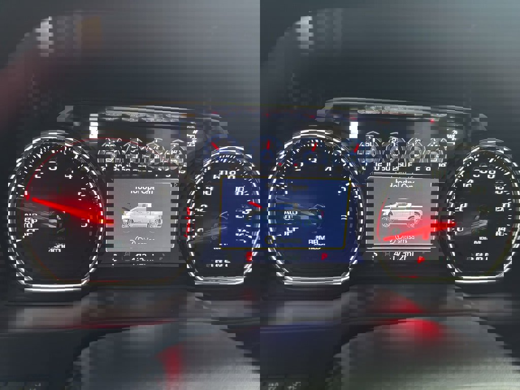 Used 2021 Chevrolet Silverado 1500 High Country w/ Technology Package image 21