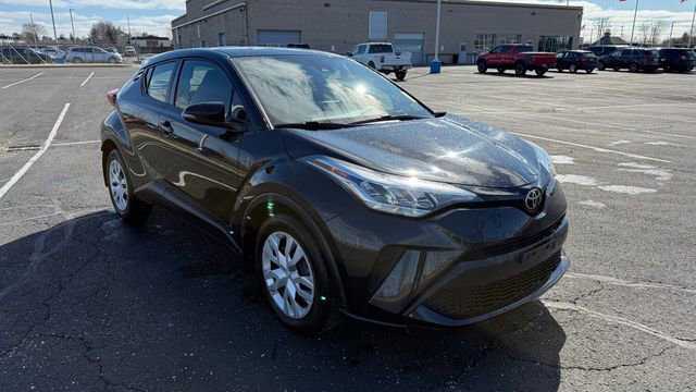 Used 2022 Toyota C-HR XLE image 7