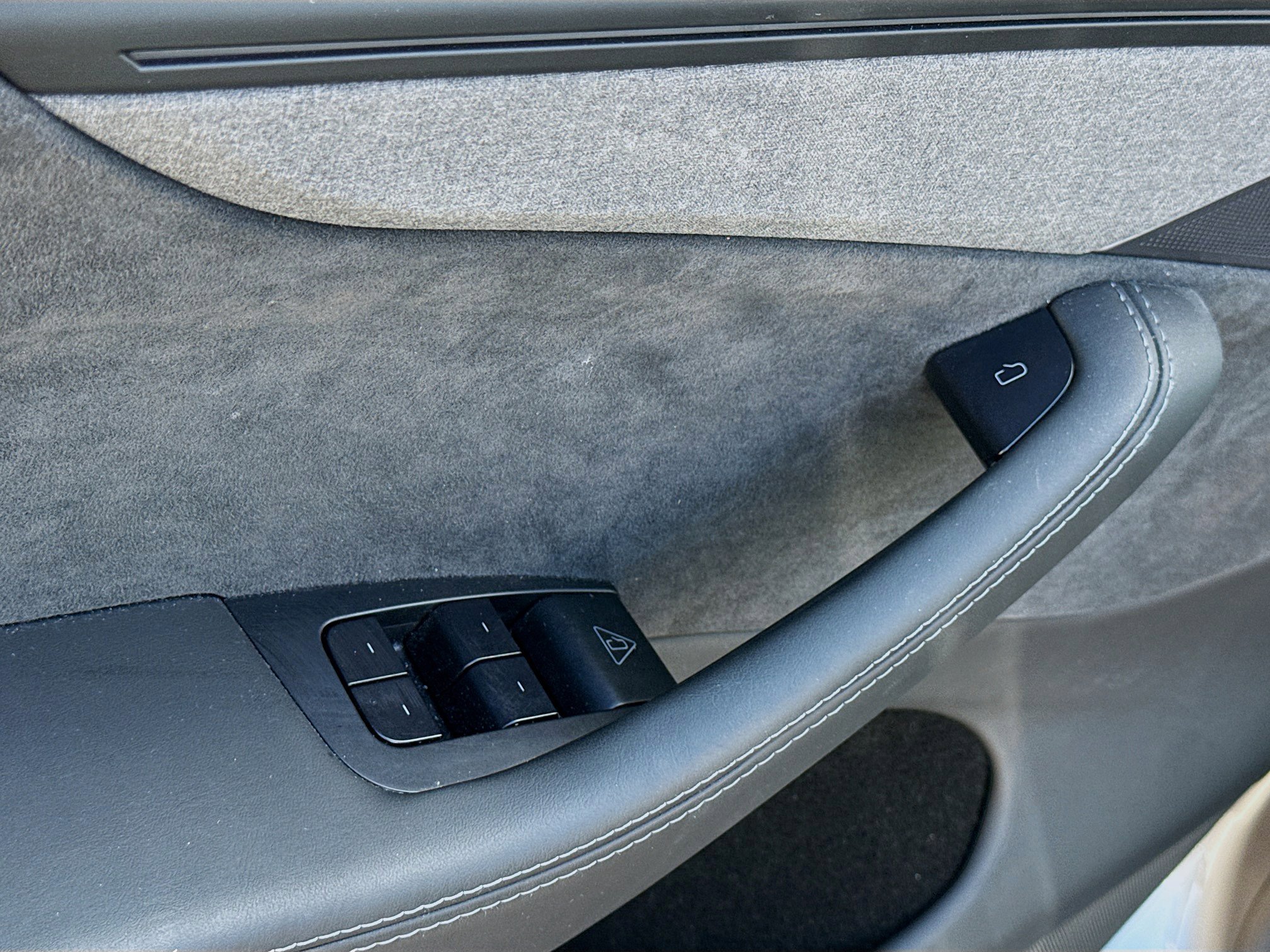 Used 2026 Tesla Model Y AWD image 22