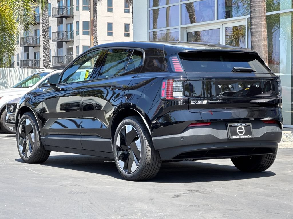 New 2026 Volvo EX30 Ultra AWD/4WD image 3