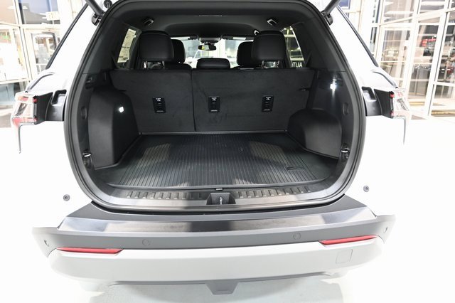 New 2026 Chevrolet Equinox LT w/ Convenience Package II image 25