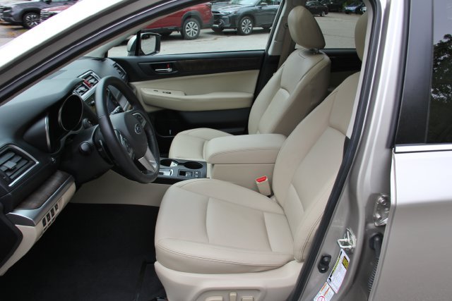 Used 2017 Subaru Outback 2.5i Limited AWD/4WD image 18