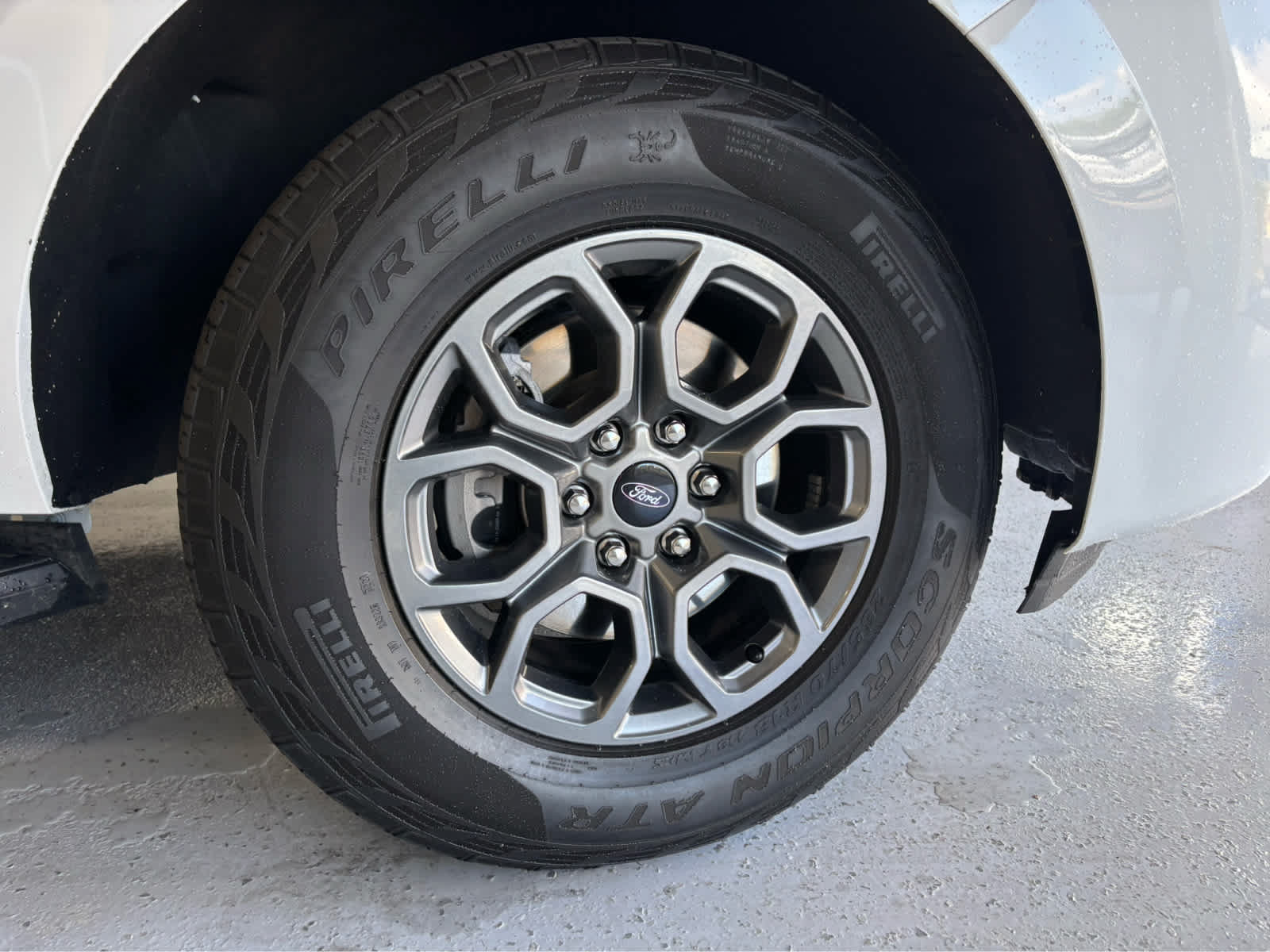 Certified 2025 Ford Expedition Active AWD/4WD image 43