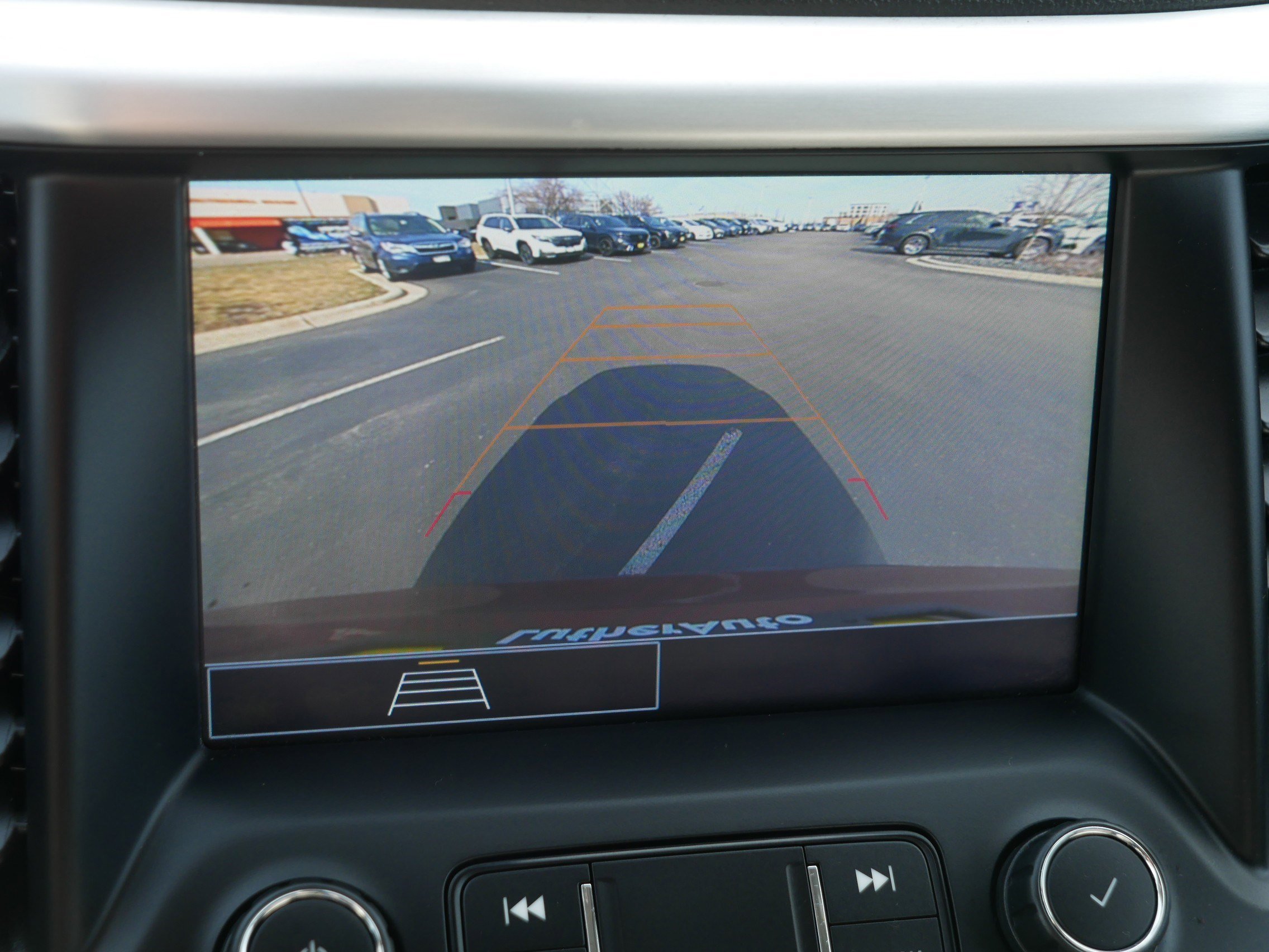 Used 2020 GMC Acadia SLE w/ Driver Convenience Package image 27