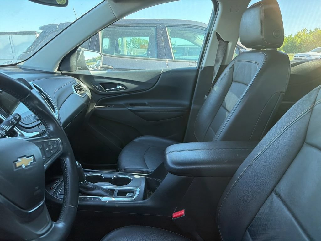 Certified 2020 Chevrolet Equinox Premier w/ Premier Redline Edition FWD image 8