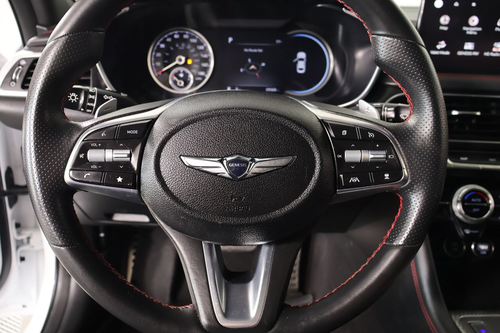 Used 2023 Genesis G70 2.0T w/ Sport Prestige Package RWD image 3
