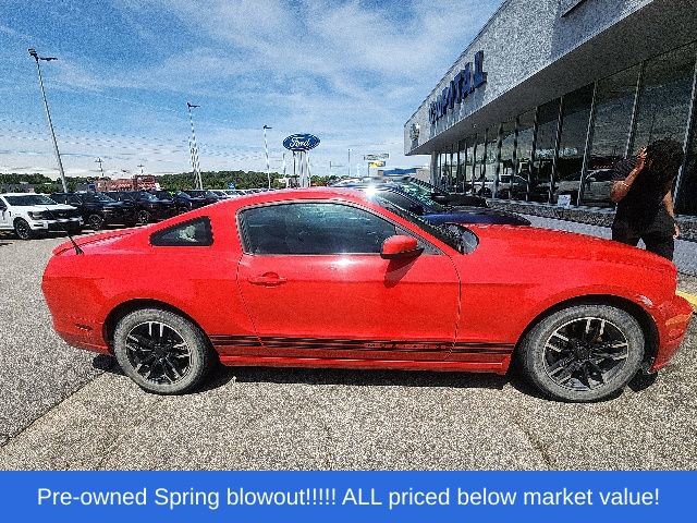 Used 2014 Ford Mustang Premium w/ Equipment Group 201A RWD image 5