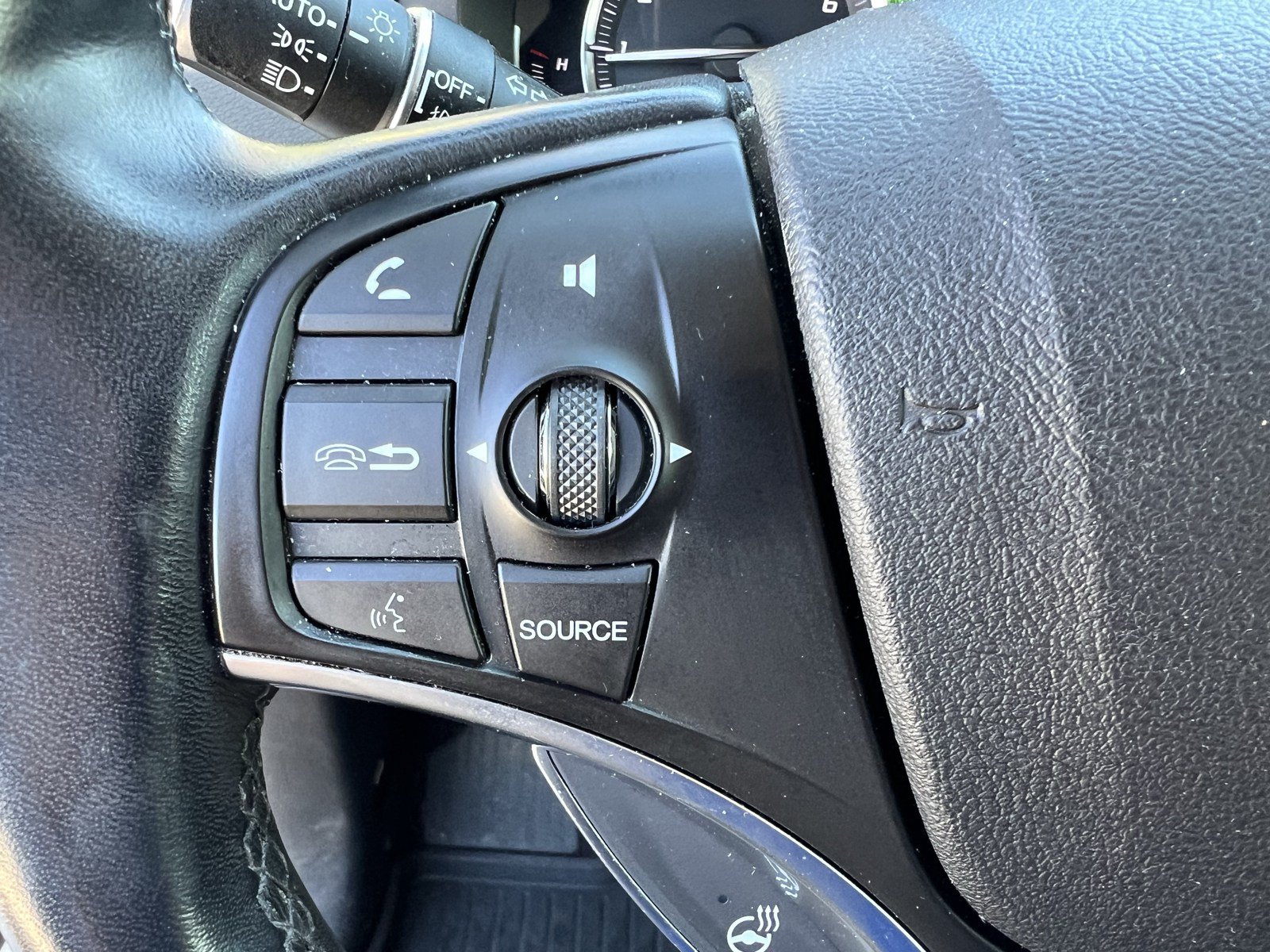 Used 2020 Acura MDX w/ Advance Package AWD/4WD image 19