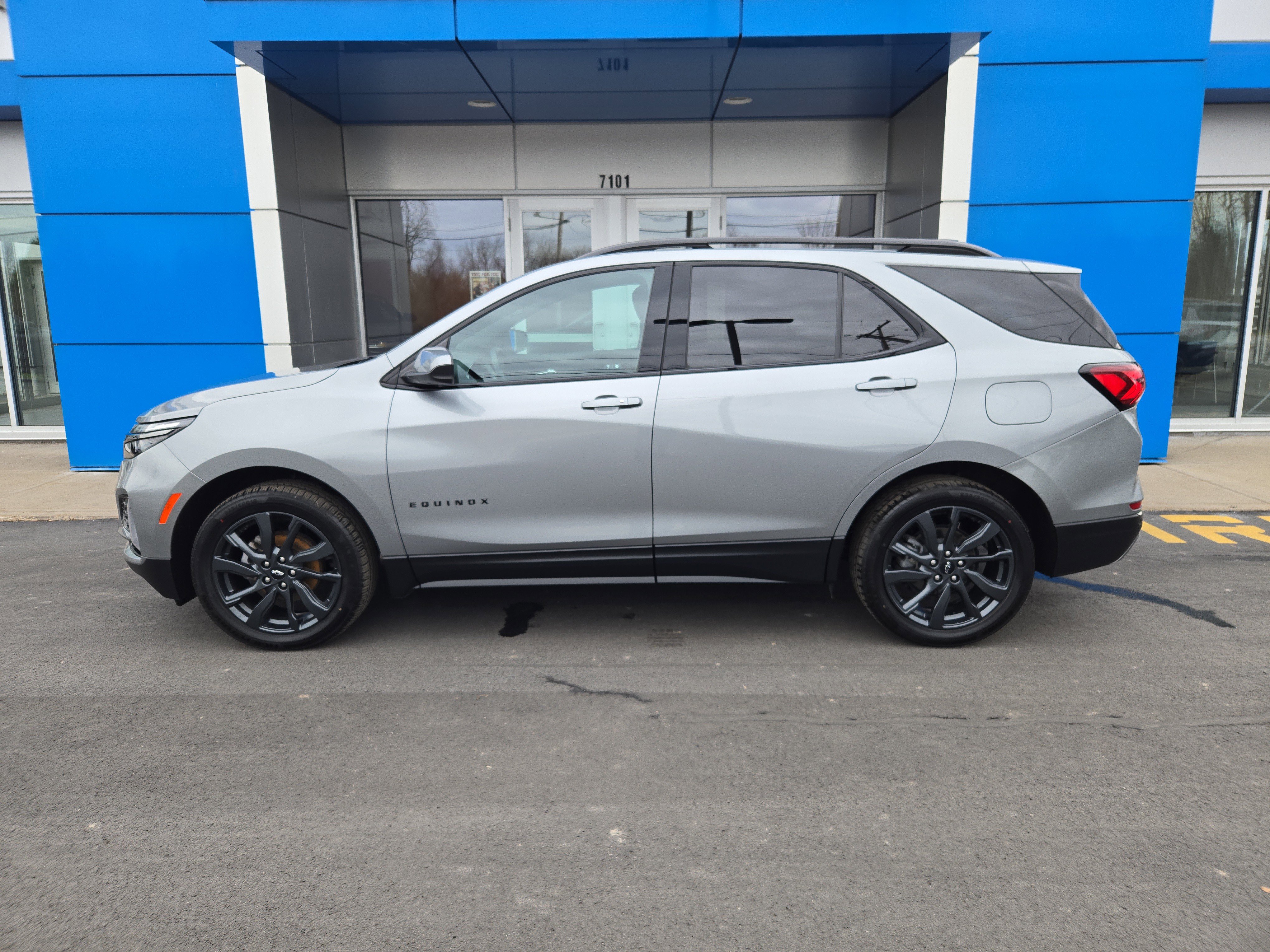 Certified 2023 Chevrolet Equinox RS image 6