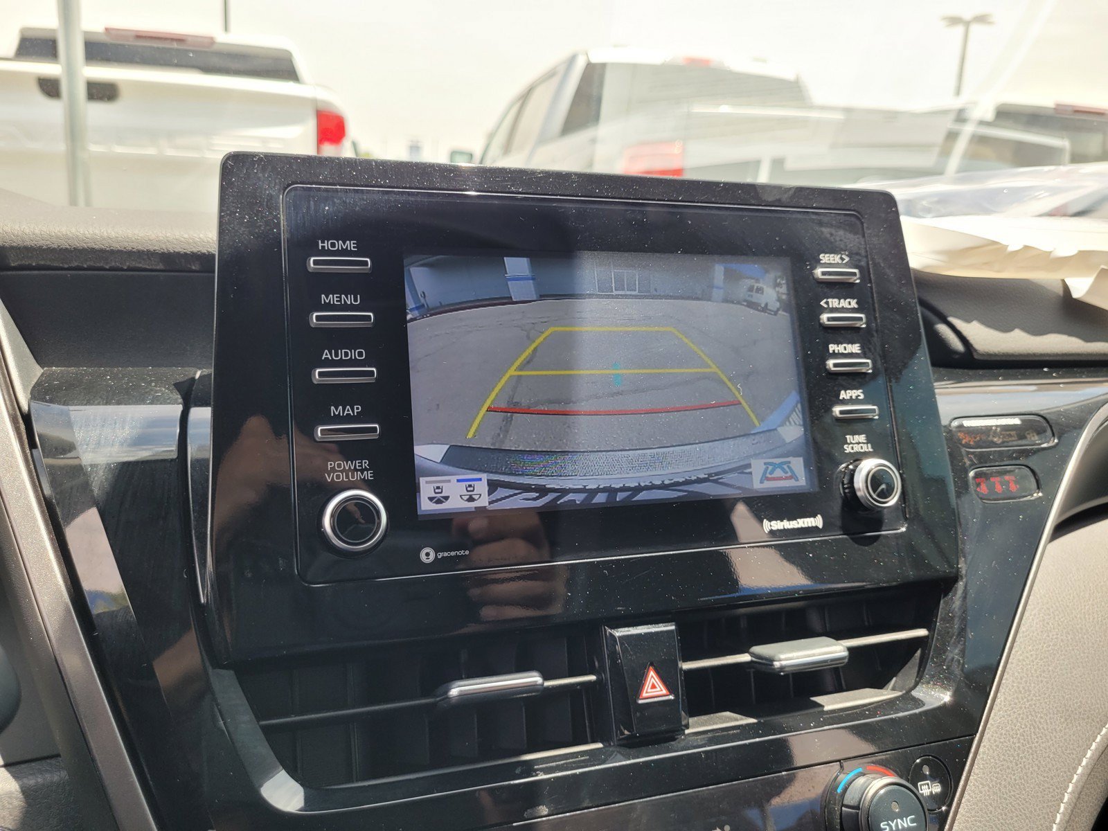 Used 2023 Toyota Camry SE w/ Convenience Package FWD image 17