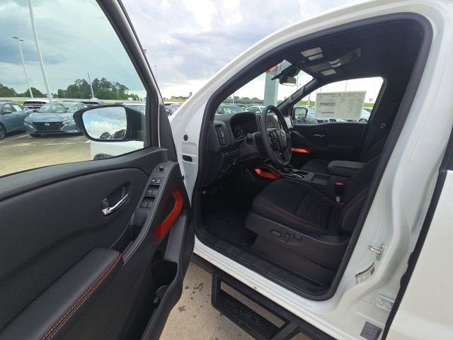 New 2025 Nissan Frontier PRO-4X image 11