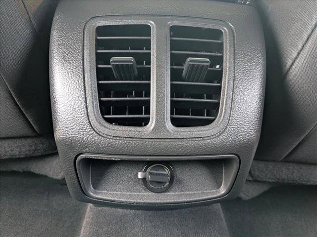 Used 2017 Ford Taurus SEL FWD image 16