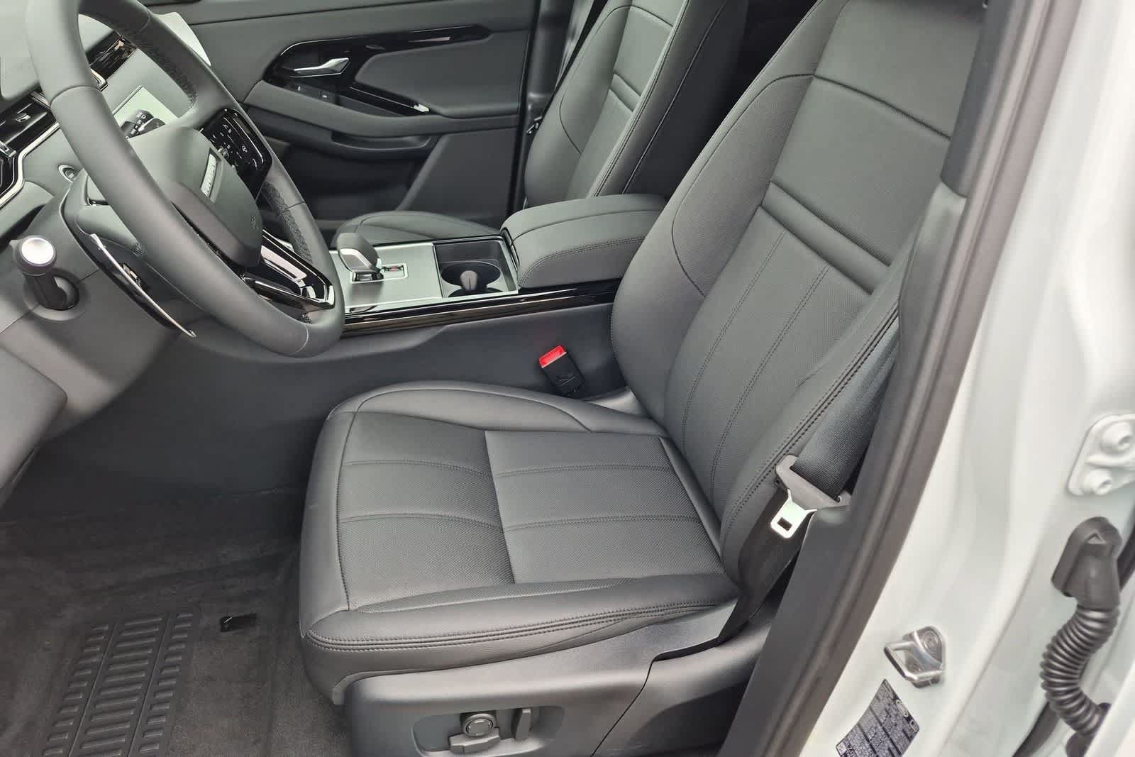 New 2026 Land Rover Range Rover Evoque S AWD/4WD image 16