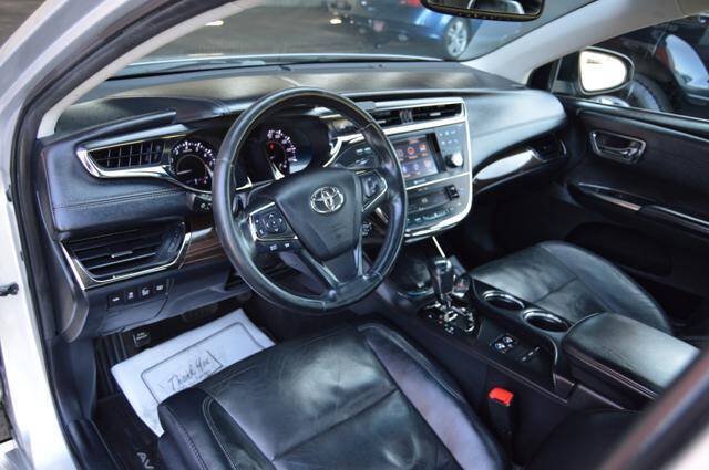 Used 2014 Toyota Avalon Limited FWD image 13